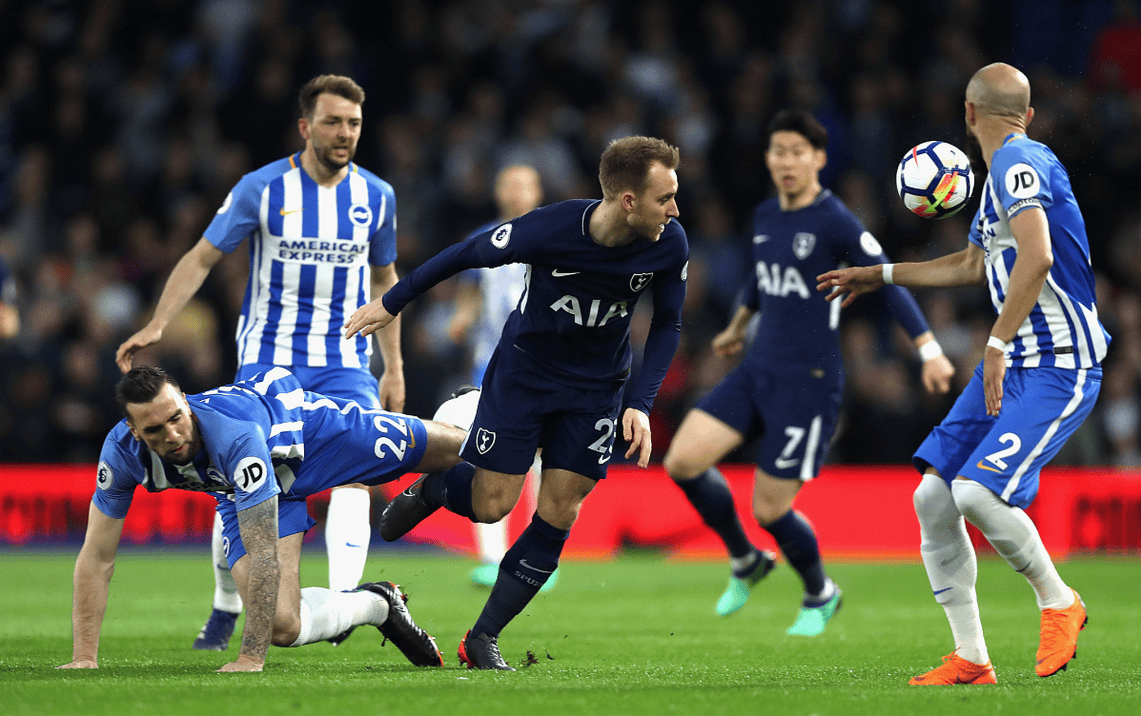 球迷为他唱满整场