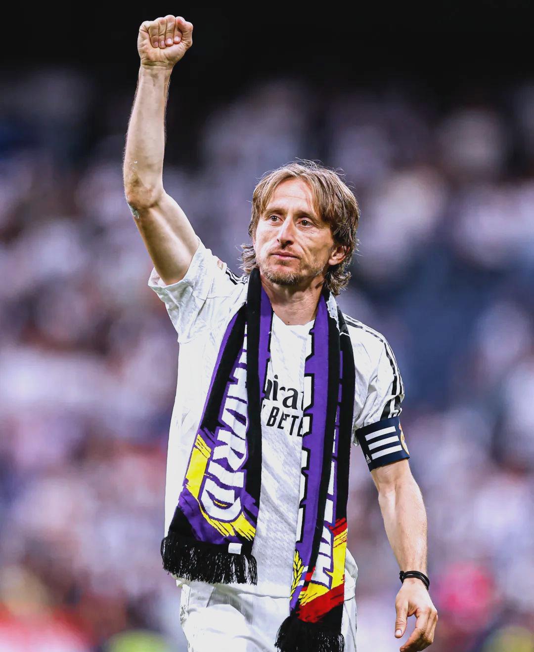 上港多名外援已提前离开俱乐部，无缘本轮踢柔佛，两人网传去申花