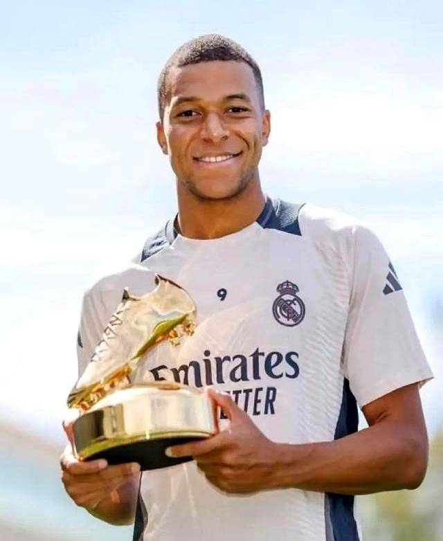 西媒：老弗爷不打口水战，不会对拉波尔塔的批评再做回应