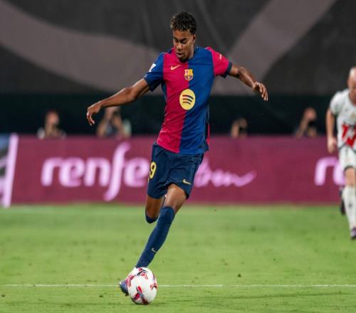 68分钟被换！利物浦1.5亿标王让斯洛特死心：5项数据挂零 评分6.5