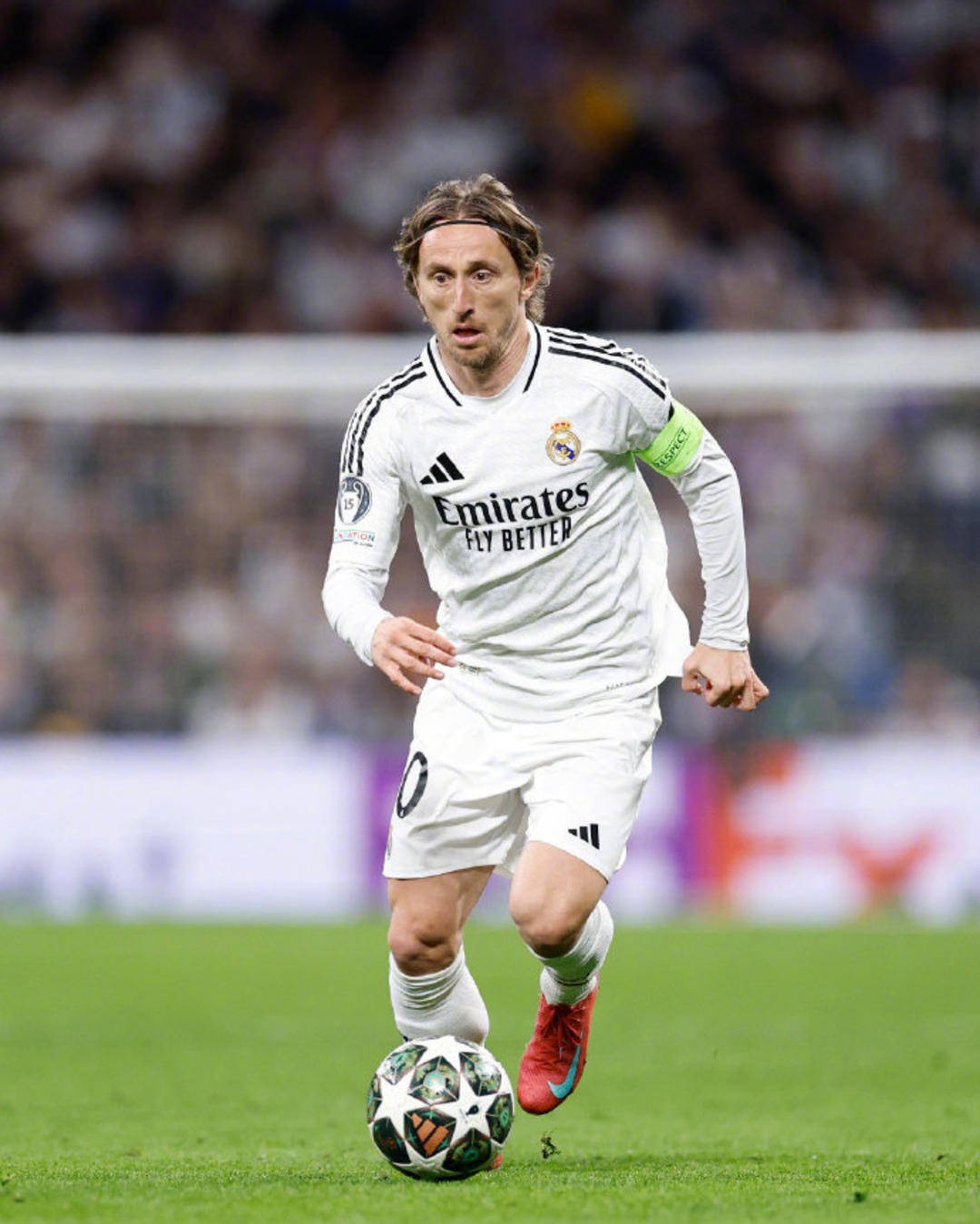 沪媒谈海港亚冠失利：能上的都上了，用尽全力仍是一声叹息